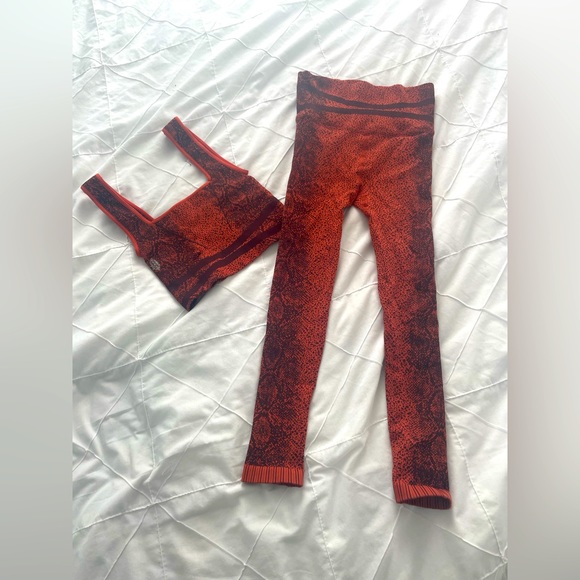 FreePeople Yoga Set XS - Picture 2 of 3